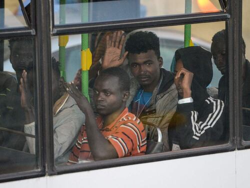 "I migranti pretendono Sky". Esplode il caso ma la Prefettura non conferma