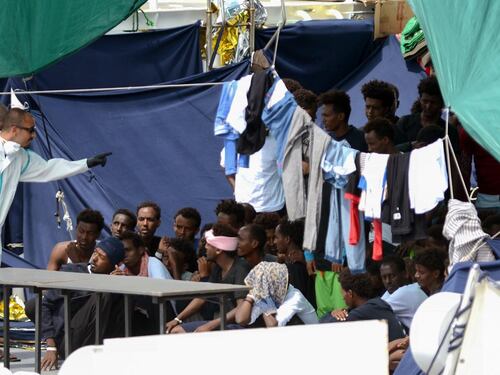 Diciotti, oggi vertice Ue. Ultimatum di Salvini e Di Maio: "L'Europa si svegli"