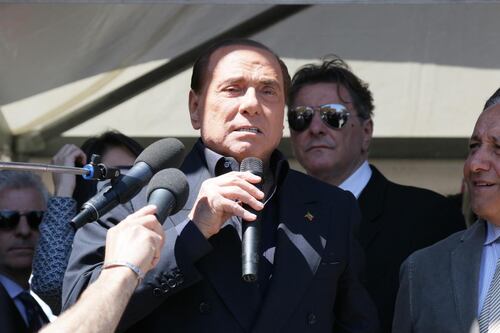 Berlusconi: "Il centrodestra vince ma nessuno è autosufficiente"