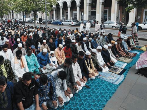 Invasione di candidati islamici, a Roma il partito musulmano "avverte" il Pd sulle moschee