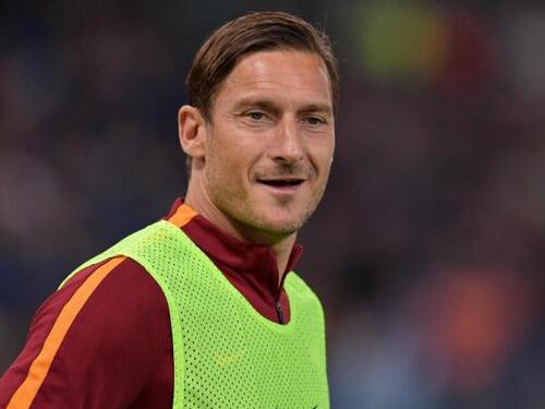 Francesco Totti torna in campo: torneo di stelle a Mosca