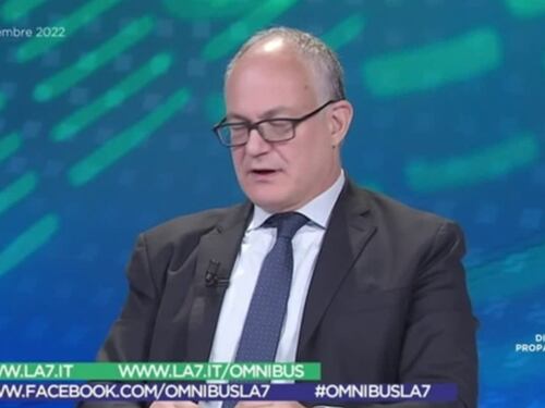 Omnibus, il sindaco Gualtieri avverte il Pd: "Non è a rischio scissione". E su Bonaccini e Schlein...