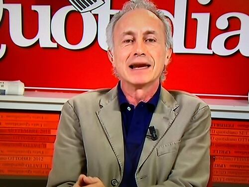"Ma Grillo è lucido o no?", Travaglio demolisce il manicomio M5s