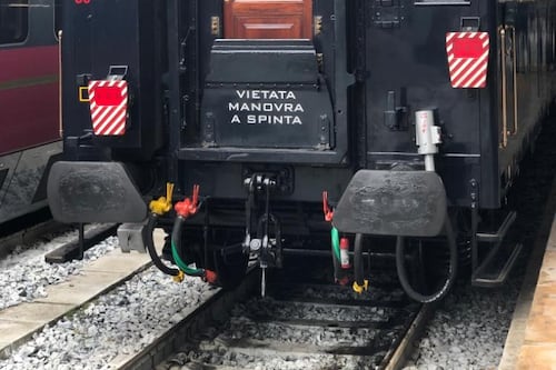 A bordo dell'ex treno reale. La prima ferrovia italiana compie 180 anni