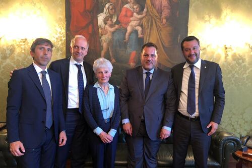 Salvini incontra la prof. Dell'Aria: "Caso politicamente esagerato"