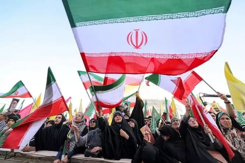 Iran, accordo vicino per i media arabi ma Teheran frena. Rubio: "Piano B se non riapre Hormuz"