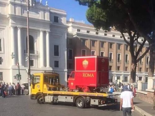 Alla Roma si rompono pure le apette