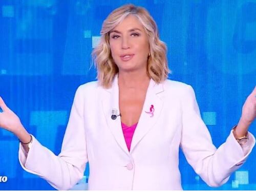 Pomeriggio 5, clima pesante per Myrta Merlino. Che si dice a Mediaset