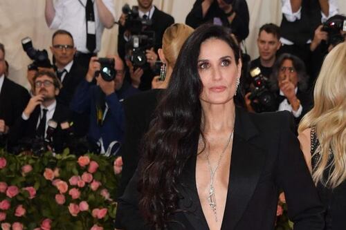 Demi Moore, il libro choc tra violenza e droga. E su Ashton Kutcher rivela...