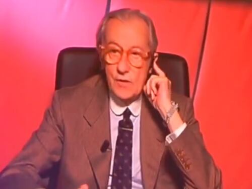 Vittorio Feltri show da Chiambretti, smonta Montale e affonda Lilli Gruber