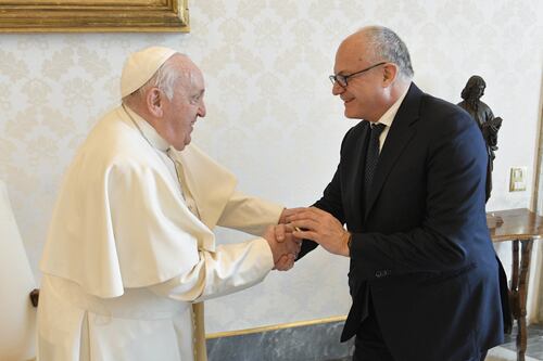 Roma, risveglio amaro di Gualtieri. Dal sogno californiano al caos lavori del Giubileo