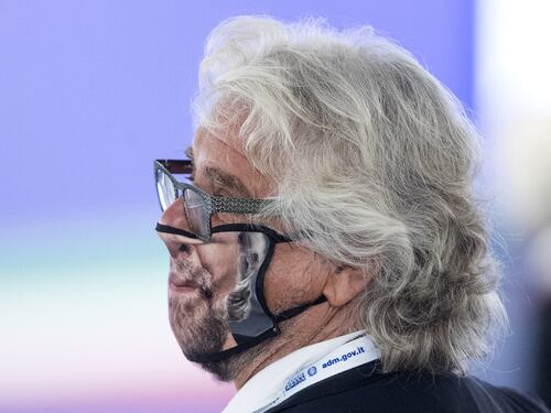 Beppe Grillo, il caso del video sul figlio fa tremare pure il governo