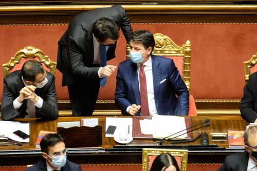 Conte scappa dal processo a Salvini