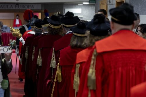 Indipendenza dei giudici a rischio. Fuoco incrociato delle toghe rosse