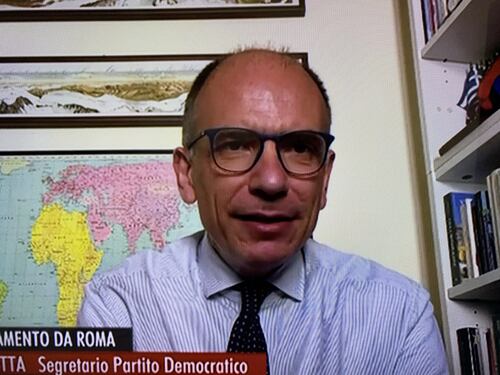 Sul lavoro dice quattro cose diverse, Letta contro Salvini. Poi ci ripensa