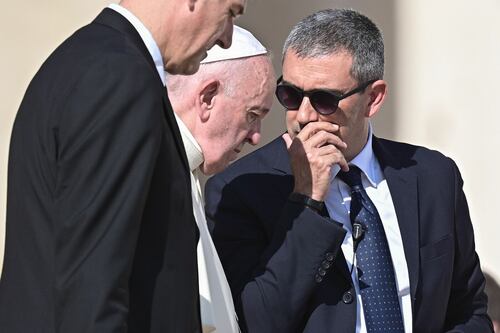 Bergoglio si è "pentito" per il gendarme epurato