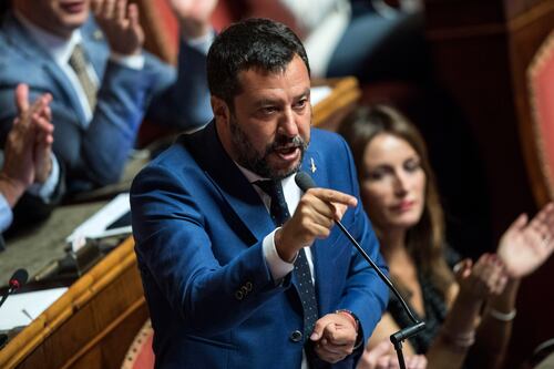 Salvini sorprende tutti: "Taglio parlamentari e voto"