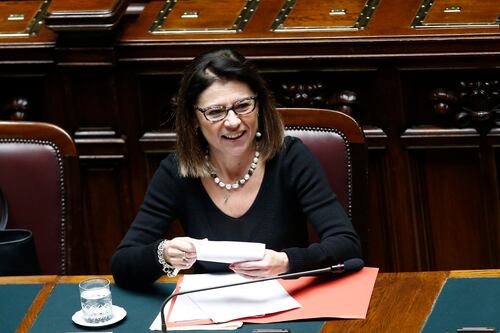 Autostrade, M5S insiste per la revoca. E il titolo Atlantia perde in Borsa il 2,89%