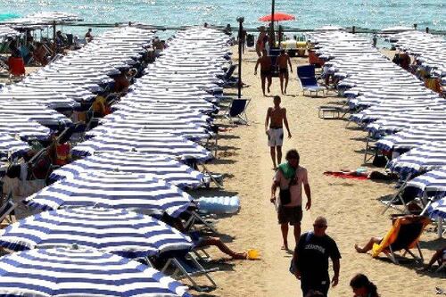 Spiagge libere ma a numero chiuso