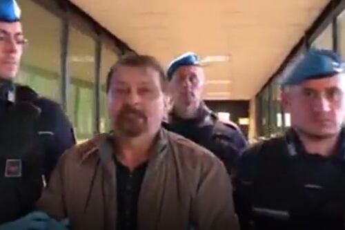 Penalisti contro il ministro Bonafede. Il video-spot su Battisti rivela chi è l'agente