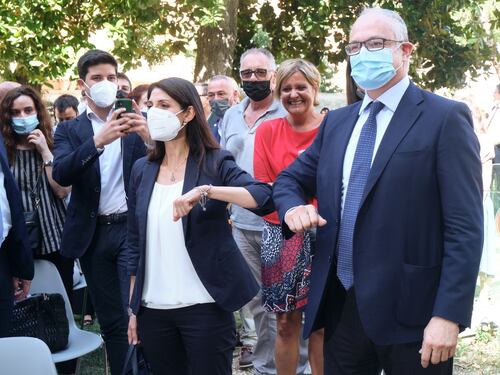 Raggi e Gualtieri statisti immaginari, le liti social nascondono il nulla