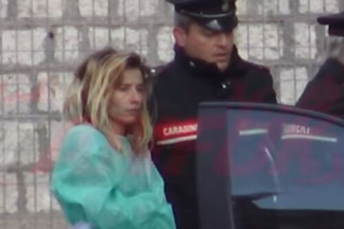 "Strangolato perché piangeva". Arrestata la madre del bimbo morto a Cassino