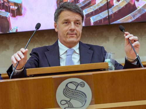 Fazio, Renzi difende il governo: “Nessuna censura, non è stato mandato via”