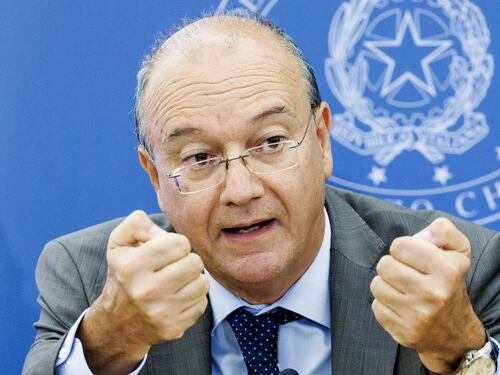 Caivano, Valditara annuncia la visita per dare un futuro ai giovani