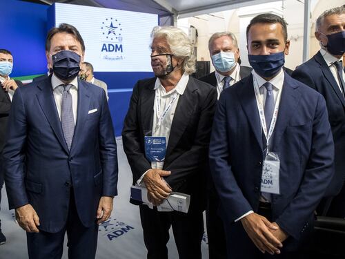 Movimento 5 Stelle, Beppe Grillo non vuole derogare sui due mandati. Nuova spaccatura con Giuseppe Conte
