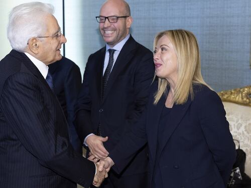 Governo, Bisignani promuove Meloni: così ha fermato le ingerenze di Mattarella