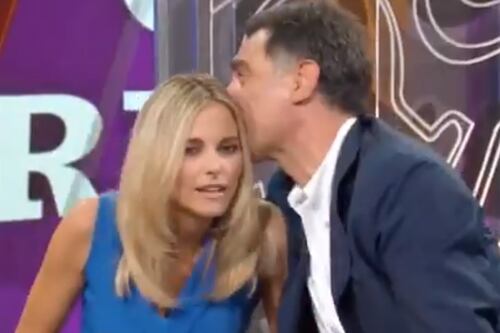 "Raccomandata..." La battutaccia di Tiberio Timperi a La Vita in Diretta fa infuriare la Fialdini