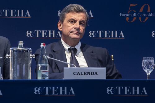 Calenda ha perso Azione così. L’ultima chance rimasta: tornare nel Pd