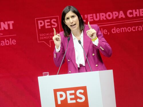 Pd, le sorti nelle mani del tandem Bersani-Schlein