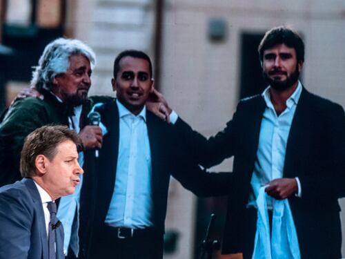Grillo prova a reclutare Di Battista ma lui si smarca: "Non mi interessa"