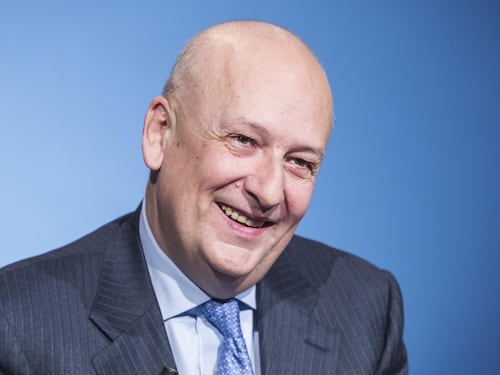 Si rivede Sandro Bondi, il "poeta" di Berlusconi all'evento dei meloniani doc