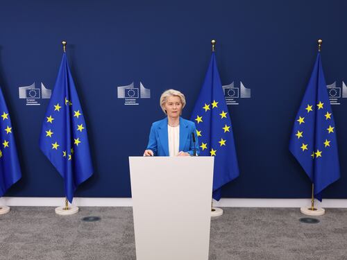 Ue, l’Europa vuole il suo Facebook: ecco l'iniziativa per un social network pubblico