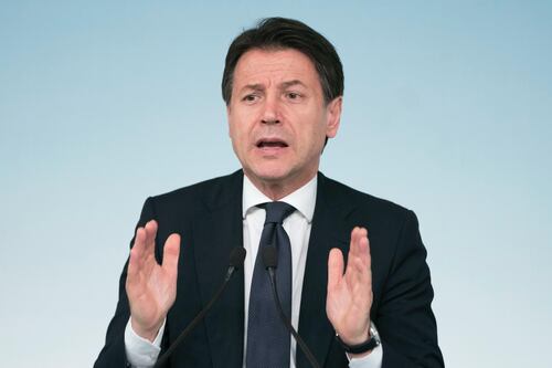 Conte nei guai fino al Colle
