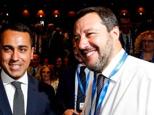 Scoppia la pace (armata) tra Di Maio e Salvini