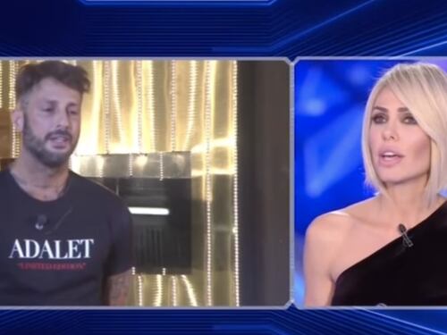 Totti e Ilary, la vendetta di Fabrizio Corona: è caduta la maschera, tiro fuori le foto