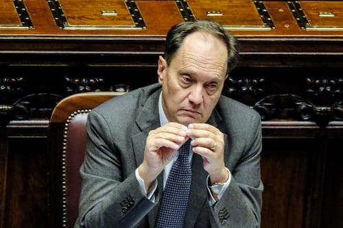 Governo, sventato il blitz delle opposizioni contro il dl rave party