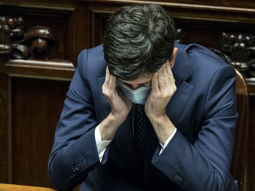 Con il caso Calabria il governo finisce in zona rossa