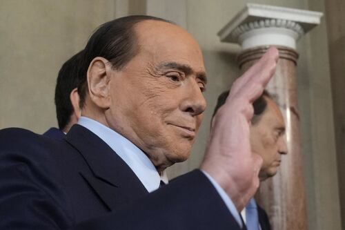 Silvio Berlusconi dopo le dimissioni dal San Raffaele: è finito un incubo