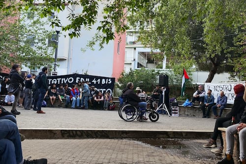 Anarchici in piazza, lotta per Cospito e i bombaroli: "Noi come i partigiani"