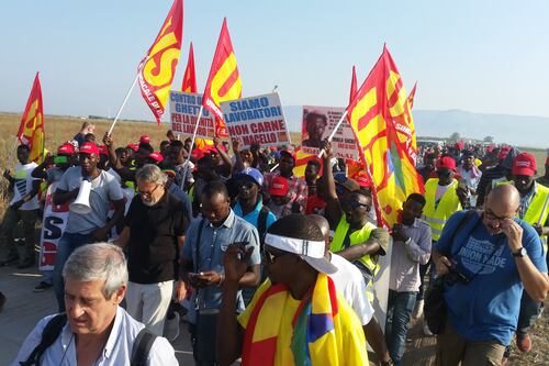 Sanatoria truffa sui migranti. Lollobrigida: così funziona l'imbroglio
