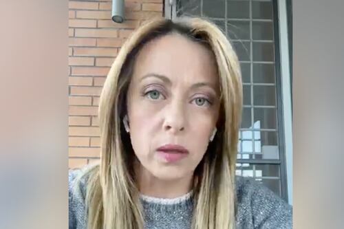 Altro che Cura Italia, è un cerotto. Giorgia Meloni disintegra Conte