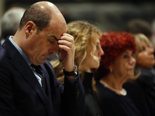 Zingaretti scarica la Lorenzin. E candida un militante no vax