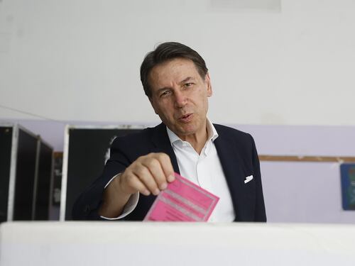 M5S, scossone nella leadership? La scelta di Conte dopo il clamoroso flop elettorale
