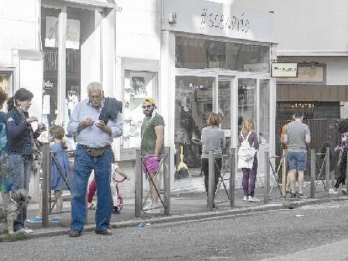 Commercianti in rivolta contro la chiusura la domenica pomeriggio