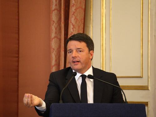 Renzi: Tutti gli sfollati in albergo, poi ricostruiremo case, chiese e negozi"