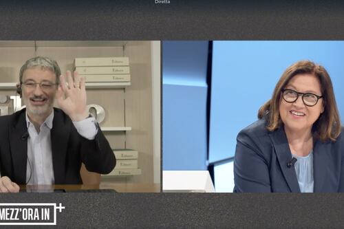 Michela Murgia, siparietto Annunziata-Senaldi: "Hai fatto un saluto?"
